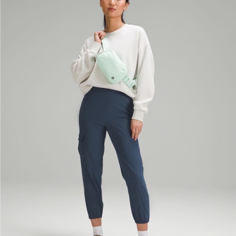 NWT lululemon belt bag 1 L in beautiful Mint Moment.